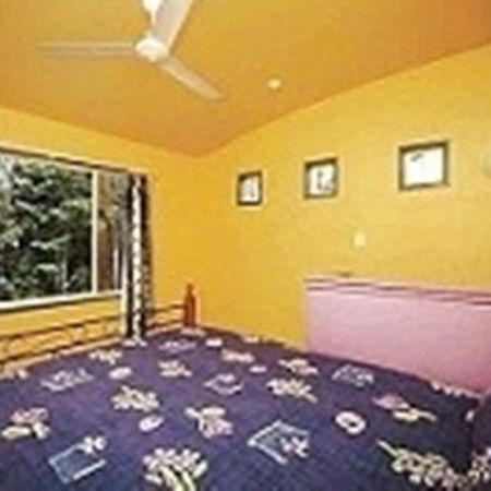 Lake Tinaroo Terraces Motel Room photo